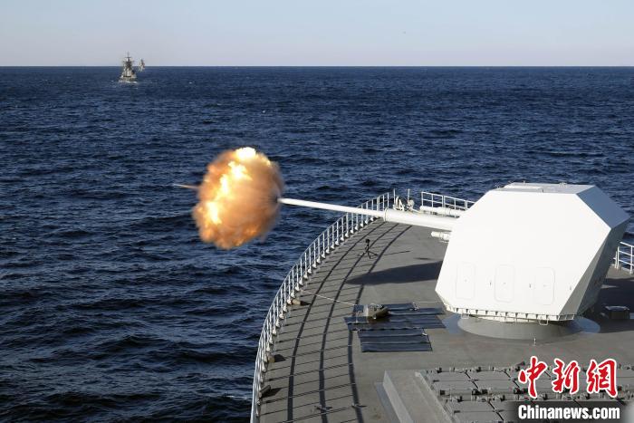 Visiting Nanchang Ship: “Heroic Culture” Casting “Heroic Battleship” Visiting Nanchang Ship: “Heroic Culture” Casting “Heroic Battleship”