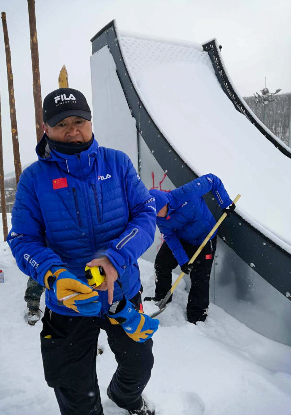 Approaching the Winter Olympics|The ingenuity of “Snow Luban”——Remember Bai Yong, the “casting master” of the jumping platform