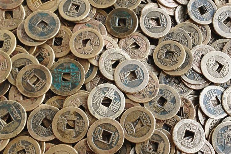 Changes in the metal used in the history of ancient coin casting Changes in the metal used in the history of ancient coin casting