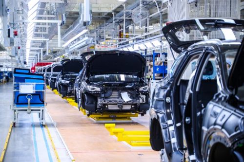 SAIC Motor’s 400,000th vehicle rolls off the assembly line at Ningde Base