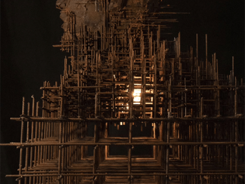 He used thousands of pounds of steel to cast a sculpture of the worker’s father He used thousands of pounds of steel to cast a sculpture of the worker’s father