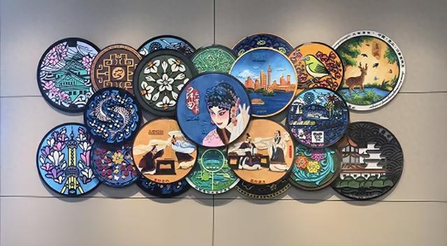 The “Idiom Culture Manhole Cover” of Hongguang Casting in Jize Economic Development Zone, Handan City, appeared in Longhu Park, Handan City The “Idiom Culture Manhole Cover” of Hongguang Casting in Jize Economic Development Zone, Handan City, appeared in Longhu Park, Handan City