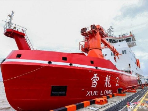 Casting a warm barrier for polar scientific expeditions, polar explorers wear Bosideng Casting a warm barrier for polar scientific expeditions, polar explorers wear Bosideng