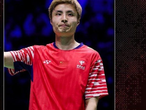 BWF official: Shi Yuqi won the first championship in 6 games in 8 days to create a brilliant third game 3-8 behind, showing super toughness