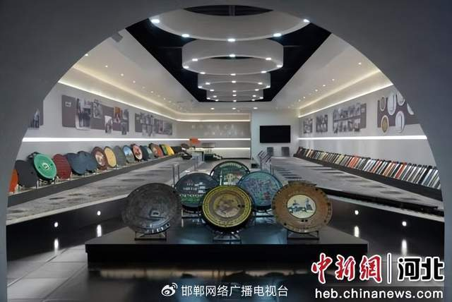 “Intelligent manufacturing” of small manhole covers in Jize, Hebei Province leverages the transformation of the traditional foundry industry in the large market and explores new ways